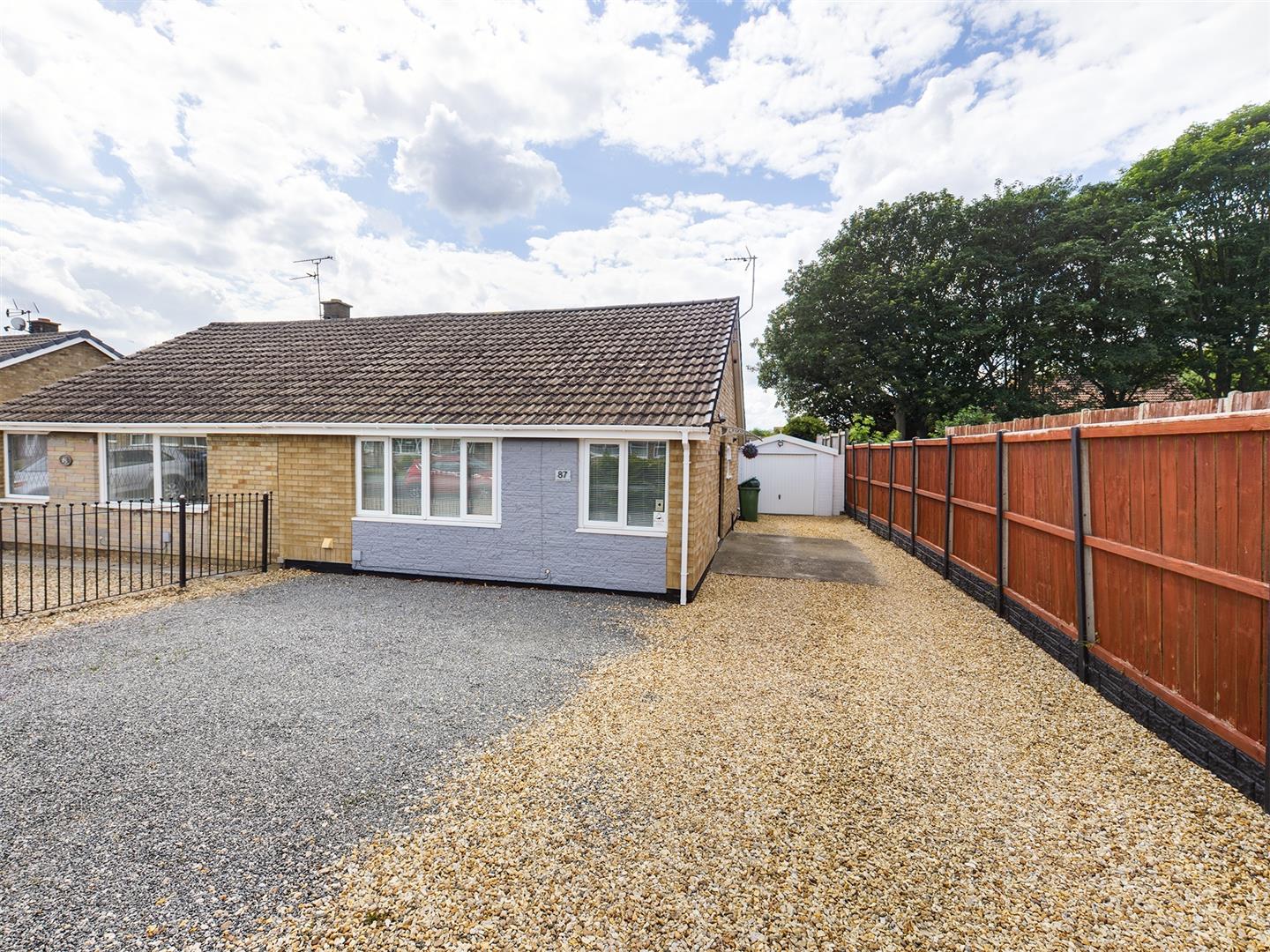 Harewood Avenue, Bridlington Belts Estate Agents